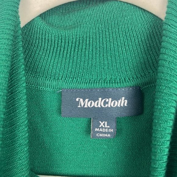 ModCloth green XL lightweight turtleneck sweater - Picture 2 of 7